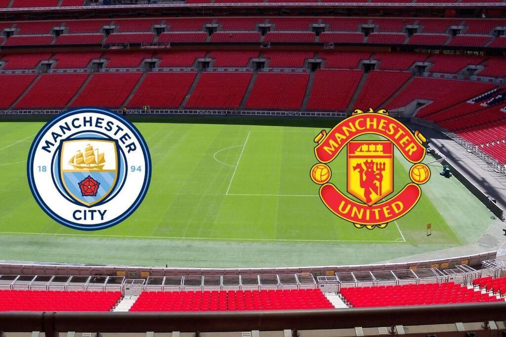 Free Parking. Old Trafford Home Manchester Buitenkant foto